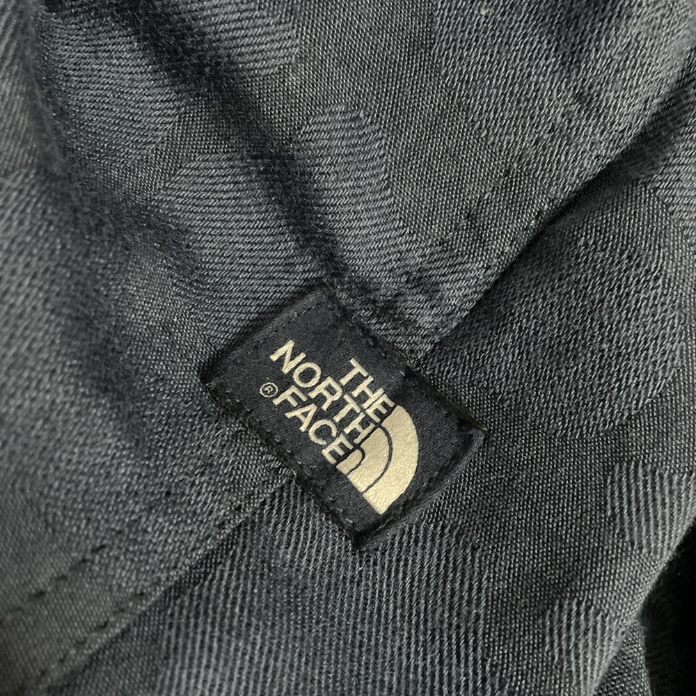 The North Face Men's Medium Blue Camo Print Long Sleeve Button Up Collared Shirt - Picture 7 of 10
